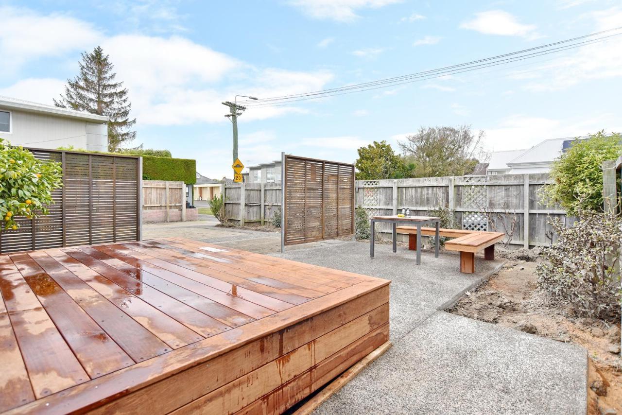 Brockworth Place - Christchurch Holiday Homes Екстер'єр фото